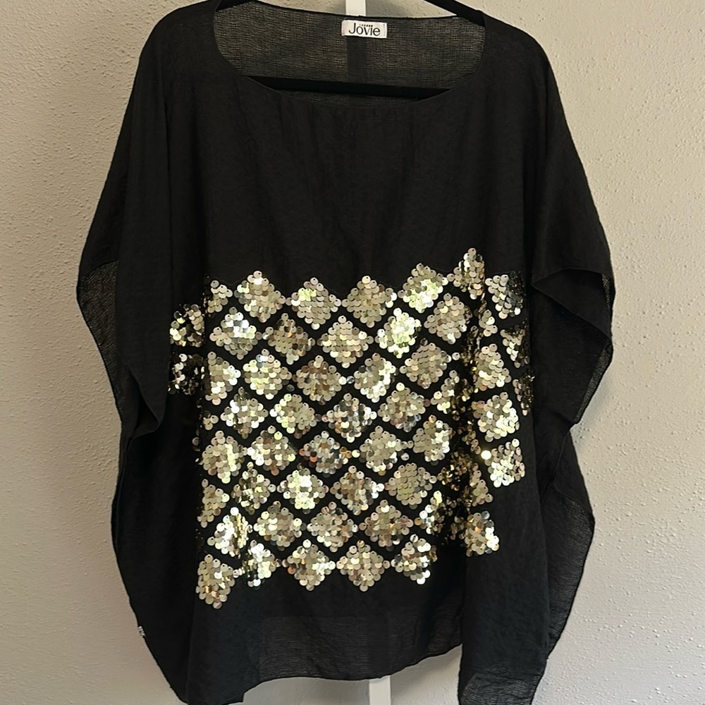 Jovie black and gold sequins poncho OS